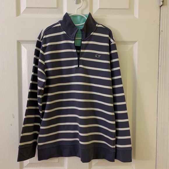 VINEYARD VINES SWEATER Size Large